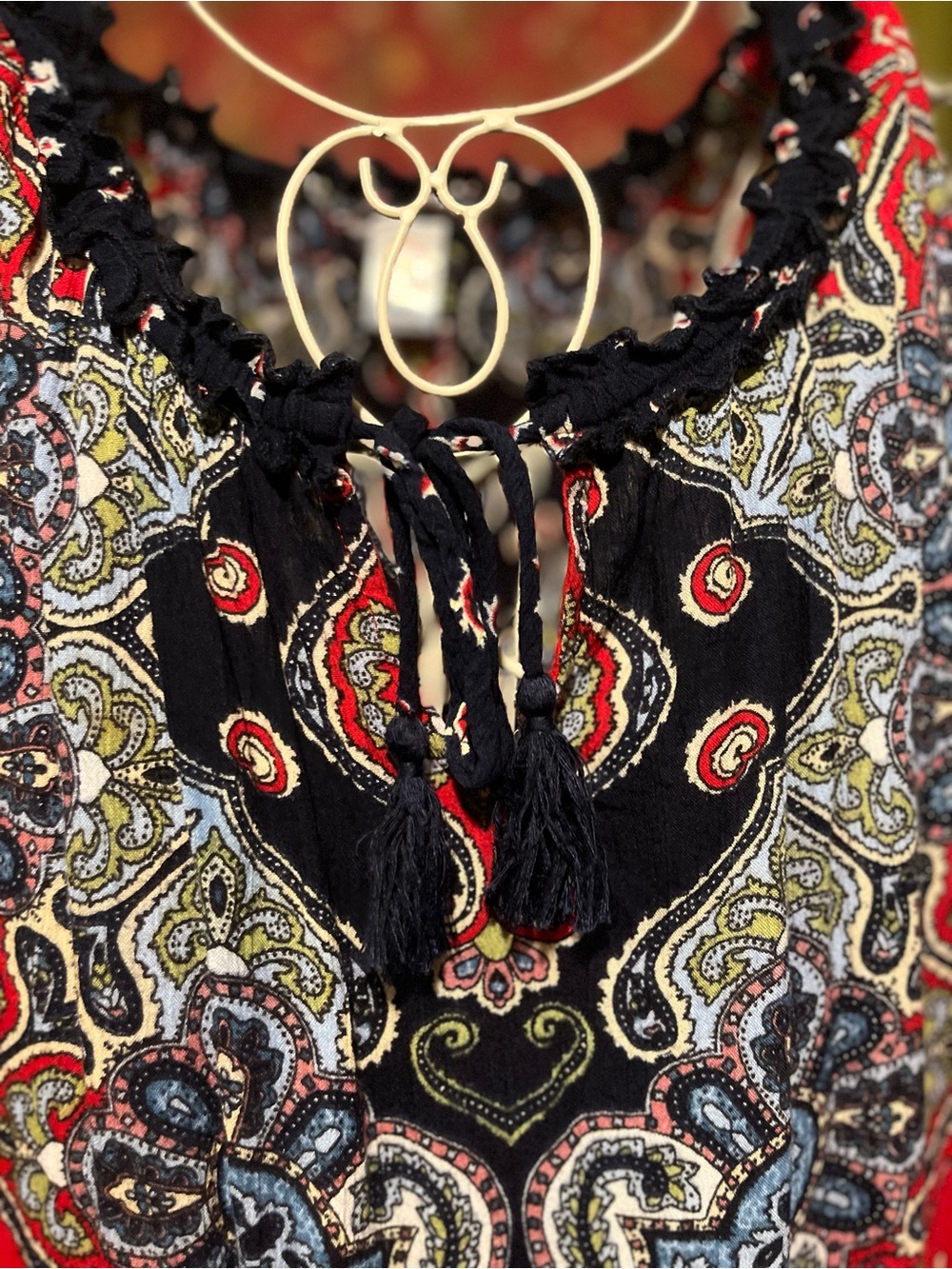 Bila Navy Blue White Red Paisley Sleeveless Blouse XXL - Picture 2 of 8
